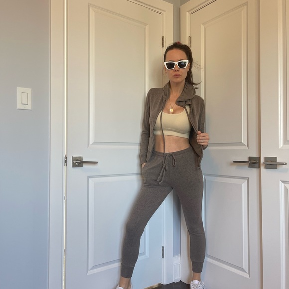 two piece jogger and zippy - Picture 2 of 13